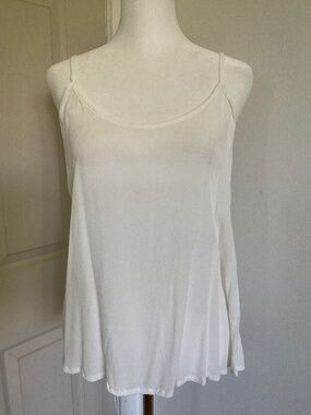 Solid tank top